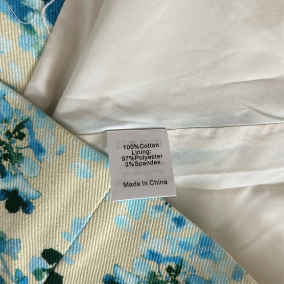 TUCKERNUCK Waters Edge Hydrangea Rhoda Tunic Top Blue Size 4 NEW - Picture 11 of 14